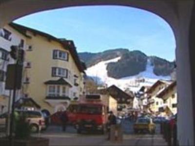 Austria denies imposing quota on Russian tourists