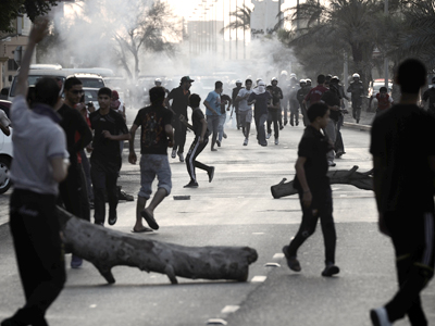 Bahrain revokes citizenship of opposition members