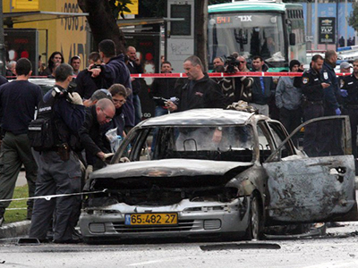 Tel Aviv car explodes in attempt to assassinate crime boss, 7 injured