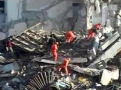 Building collapsed in Istanbul, over dozen injured