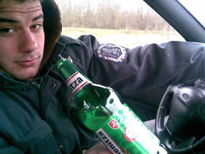Bulgarians take to Facebook to lambast bad, lazy, dangerous cops (PHOTOS)