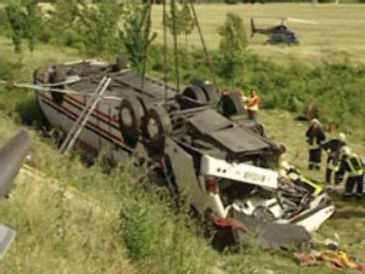 Bus crash in Germany claims 13