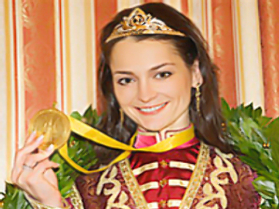 Charms and wits of the chess queen