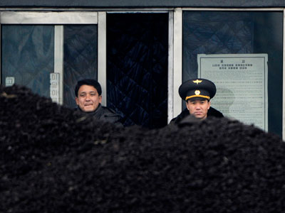 Air pollution champion: China burns nearly half coal used worldwide