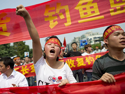 China to cripple Japan with financial war over isles row?