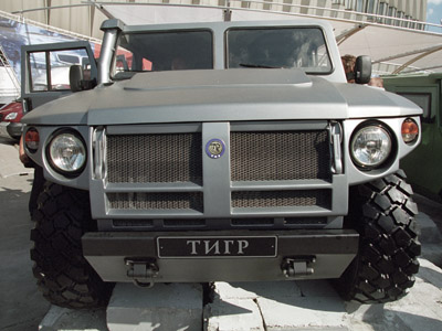 Russian Vice PM Rogozin trades in BMW for combat vehicle