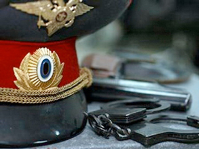 Cop’s 17-year ambush falls flat