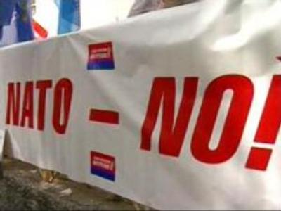 Crimean resort celebrates “victory over NATO deployment”