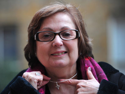 Crucifix Battle: British Airways to pay 32,000 euro after sacking woman for wearing cross