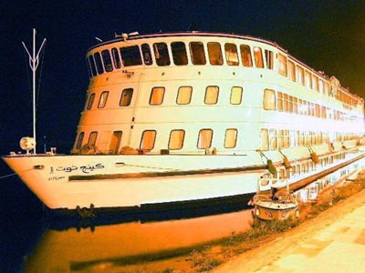 Cruise ship carrying 112 passengers sinks in Egypt - reports
