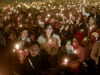 Gang-rape epidemic: India mourns victim, proposes chemical castration for offenders