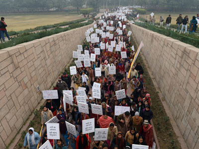 Delhi gang-rapists tried to run over their victim - police
