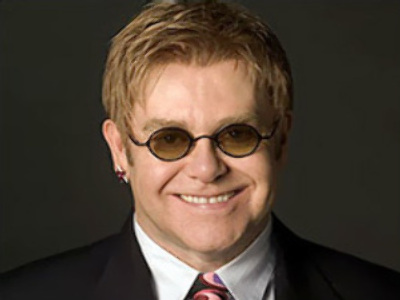 Don’t go breaking my bank! Elton’s Moscow payday