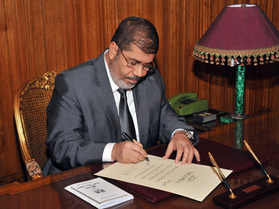 'New constitution protects freedom, paves the way for democracy' – Morsi