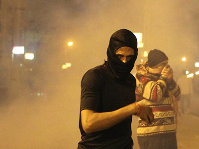 Tear gas, water cannons as Egyptians throw stones at presidential palace (PHOTOS)