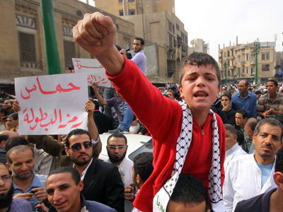 Standing with Gaza: Egyptian protesters 'refuse Israel and politics of America' (PHOTOS)