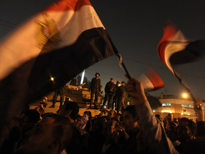 Rescinding power grab an 'empty gesture': Egypt's opposition rejects Morsi' referendum