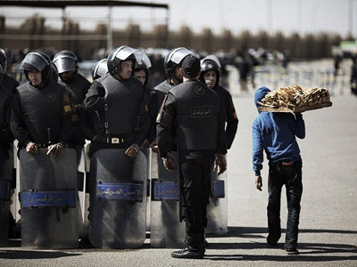 Egypt postpones trial of foreign-sponsored activists amid US pressure