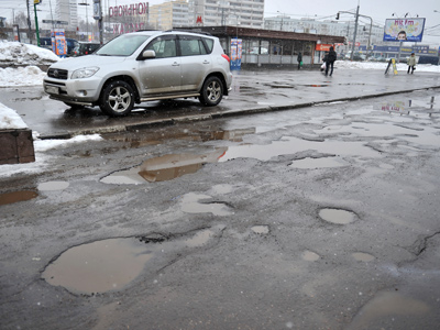 Road rage: Russians up in arms over corrupt, incompetent road builders (PHOTOS)