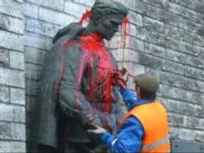 Estonian president vetoes war memorial removal bill