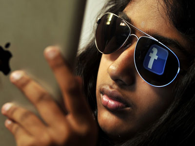 New Facebook policy raises alarms over sharing of user data