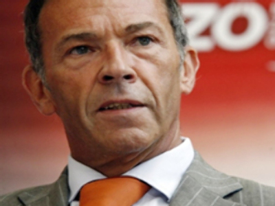 Far-right Austrian leader dies in car crash