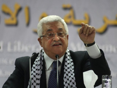 Fatah delegates accuse leadership of corruption in chaotic conference