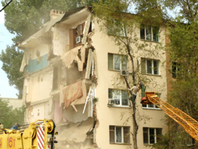 Five dead after building collapse