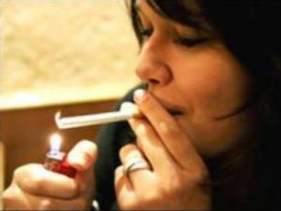French to lose freedom to smoke