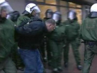 German police clash with anti-globalization protesters