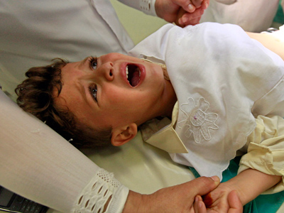 Religious group urge Merkel to ax circumcision ban