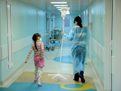 Doctors ‘cure’ leukemia by using HIV to rewire immune system