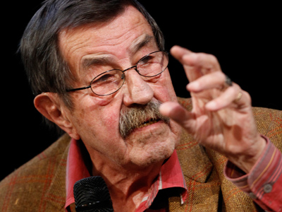 Israel bans Grass, calls to strip him of Nobel Prize