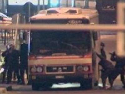 Gunmen seize school bus in Philippines