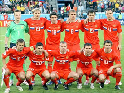 Hiddink names his choice for Finland qualifier