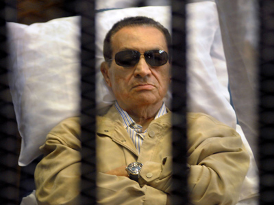 Hosni Mubarak in coma, but off life support