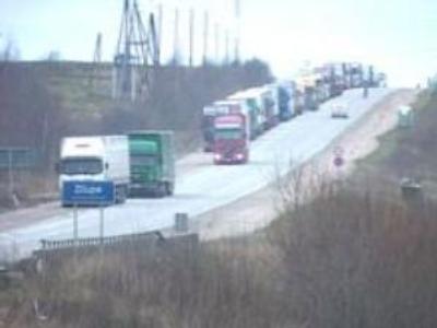 Hundreds of trucks standing on Latvian-Russian border