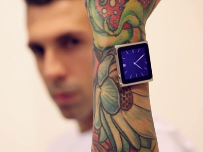 No strings attached: Man inserts magnets into wrist to hold iPod (PHOTOS)