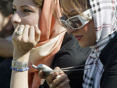 Sanction bypass? Iranian cell phone operator acquired banned US tech
