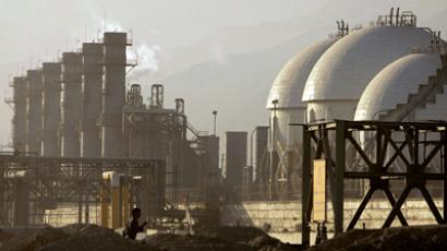 Pentagon encircles Iran: Victory would take 3 weeks