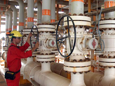Toothless sanctions? Iranian oil trade booming, China top buyer