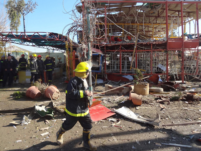 Dozens killed as suicide bomber, gunmen attack police HQ in northern Iraq (PHOTOS)