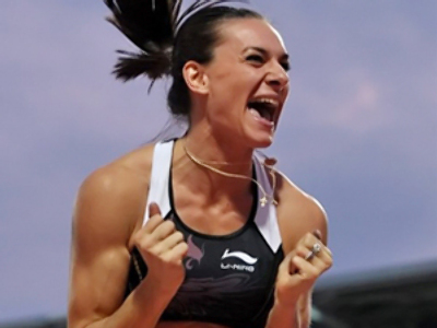 Isinbaeva fails record attempt, but still takes World Athletics Final