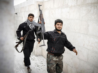Syrian insurgents reject West-imposed coalition, declare own Islamic state