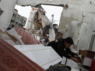 Israel and Gaza militants reach ceasefire after four days of attacks
