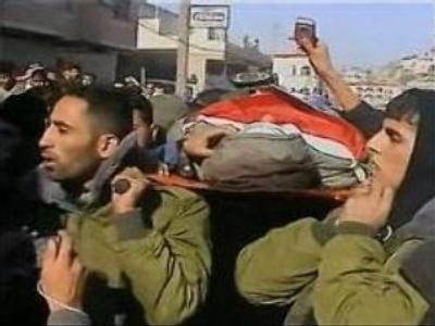 Israeli Army: man shot was suicide bomber