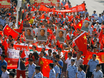 Japan's ambassador to China dies amid rising anti-Japanese protests (PHOTOS)