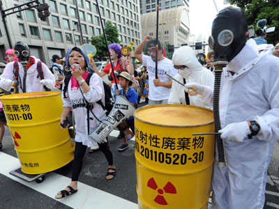 Nuke disposal plans seem too shaky in seismic Japan