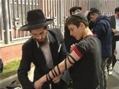 Jews celebrate Lag BaOmer