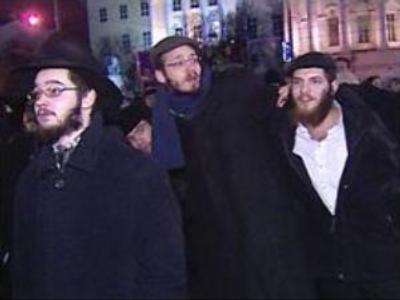 Jews gather in Moscow to celebrate Hanukkah